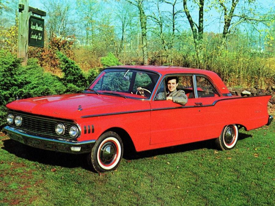  Mercury Comet 2-Door Sedan 1961 года  (фото 1 из 1)